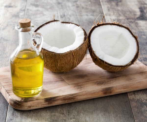 What are the properties of coconut oil