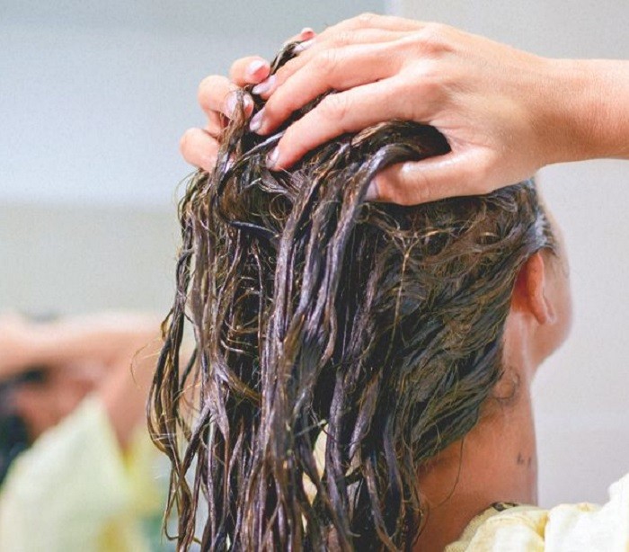 How to Use Purple Shampoo on Black Hair